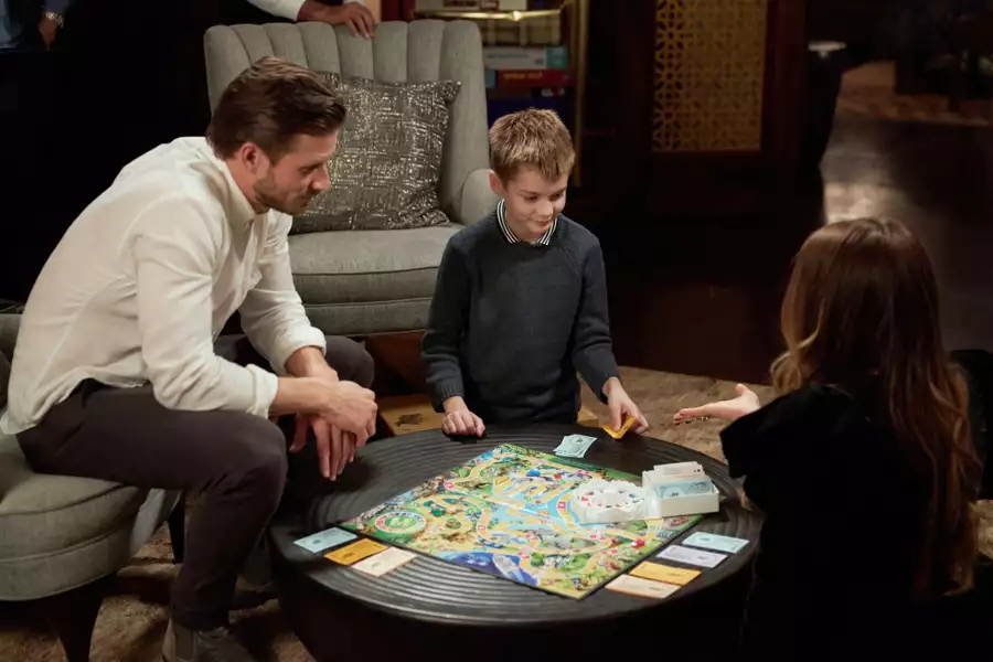 Dynastia - galeria zdjęć - filmweb