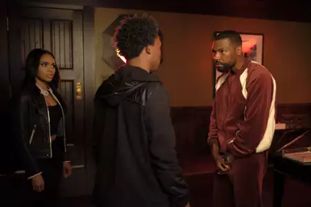 Black Lightning - galeria zdjęć - filmweb