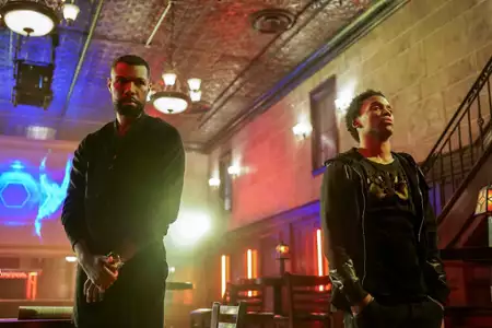 Black Lightning - galeria zdjęć - filmweb