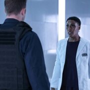Black Lightning - galeria zdjęć - filmweb