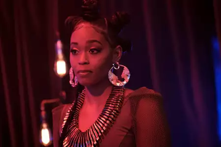 Black Lightning - galeria zdjęć - filmweb