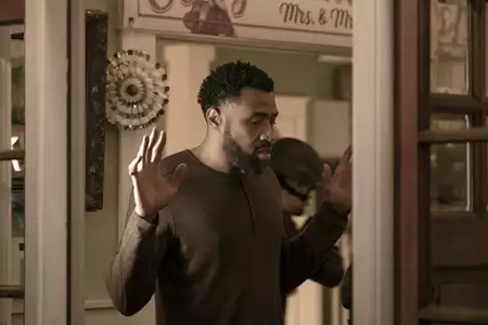 Black Lightning - galeria zdjęć - filmweb