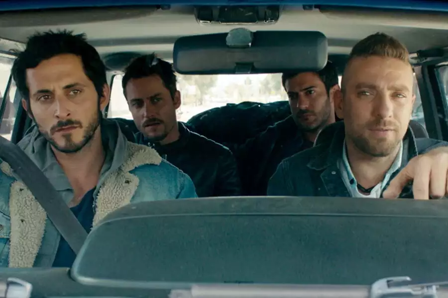 When Heroes Fly - galeria zdjęć - filmweb