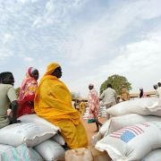 Darfur Now - galeria zdjęć - filmweb