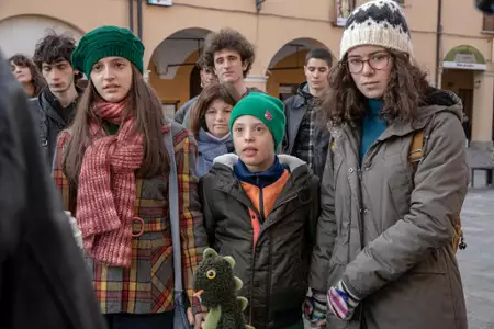 Mój brat ściga dinozaury - galeria zdjęć - filmweb