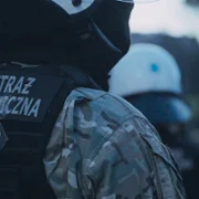 Grudzień - galeria zdjęć - filmweb