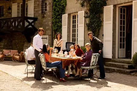 Tapie - galeria zdjęć - filmweb