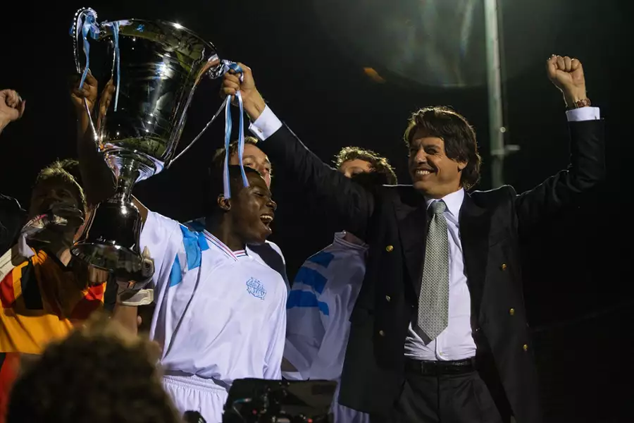 Tapie - galeria zdjęć - filmweb