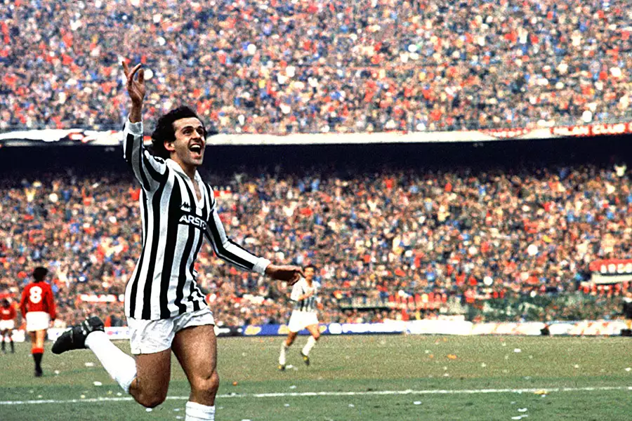 Juventus: Czarno-biała historia - galeria zdjęć - filmweb