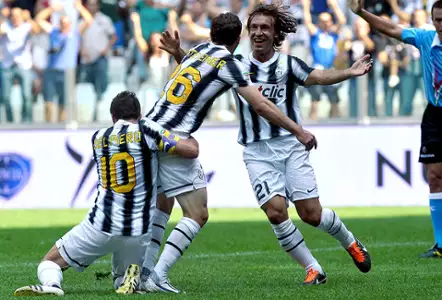 Juventus: Czarno-biała historia - galeria zdjęć - filmweb
