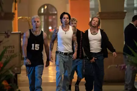 Pam i Tommy - galeria zdjęć - filmweb
