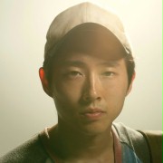 Steven Yeun w The Walking Dead