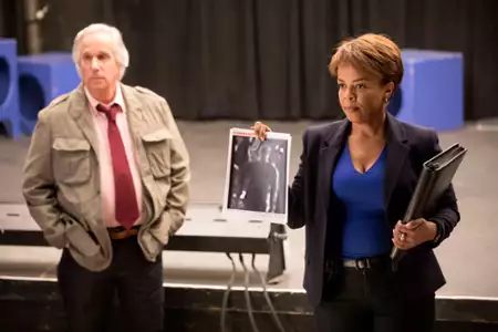 Barry - galeria zdjęć - filmweb