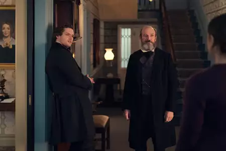 Dickinson - galeria zdjęć - filmweb