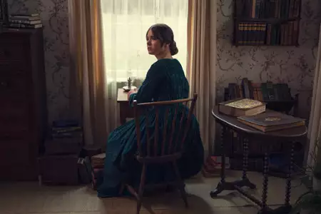 Dickinson - galeria zdjęć - filmweb