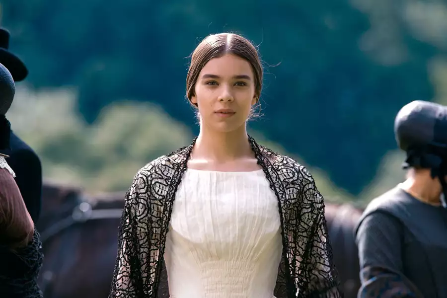 Dickinson - galeria zdjęć - filmweb