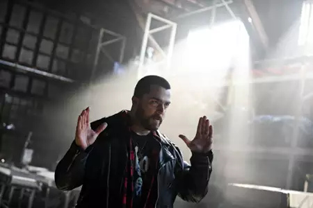 Tropiciel - galeria zdjęć - filmweb