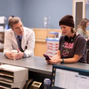 Tracker - galeria zdjęć - filmweb