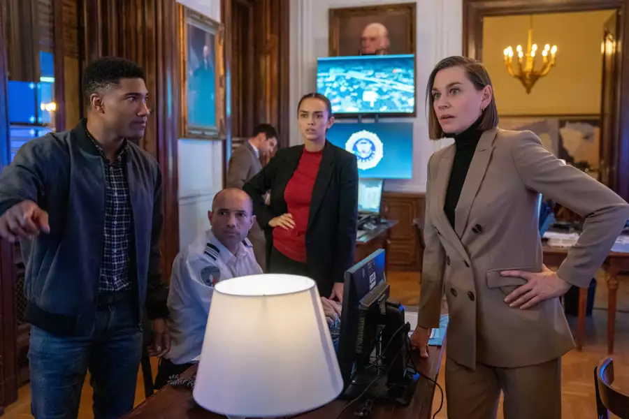 FBI: International - galeria zdjęć - filmweb