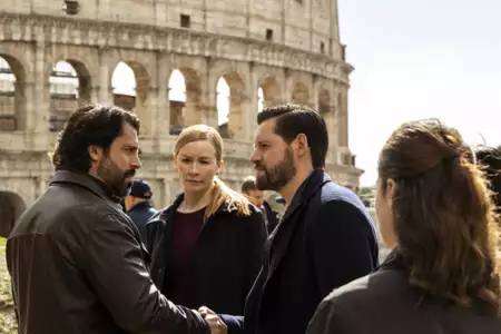 FBI: International - galeria zdjęć - filmweb