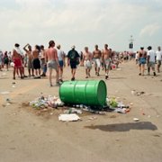 Music Box. Woodstock ’99: Pokój, miłość i agresja - galeria zdjęć - filmweb