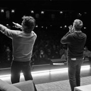Jason Bateman i przyjaciele: "Smartless" Show - galeria zdjęć - filmweb
