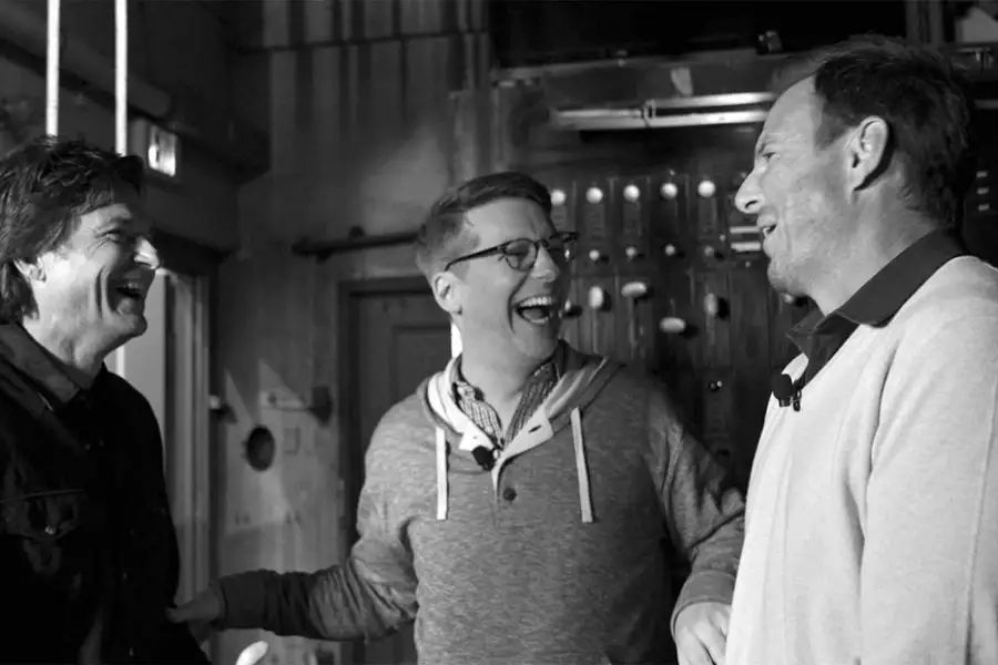Jason Bateman i przyjaciele: "Smartless" Show - galeria zdjęć - filmweb