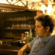 Mosiężny imbryk - galeria zdjęć - filmweb
