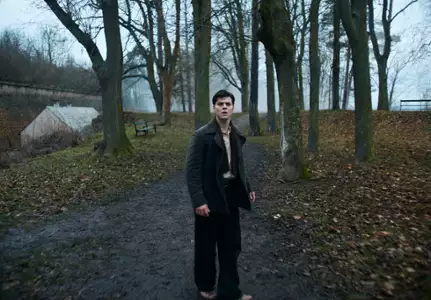 Cienie pod powiekami - galeria zdjęć - filmweb