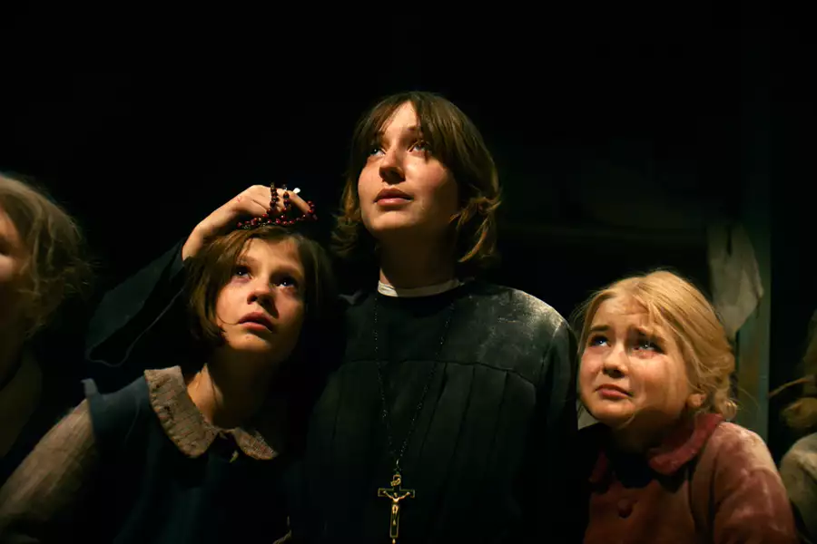 Cienie pod powiekami - galeria zdjęć - filmweb