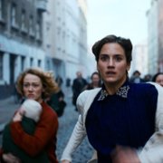 Cienie pod powiekami - galeria zdjęć - filmweb