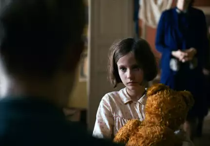 Cienie pod powiekami - galeria zdjęć - filmweb
