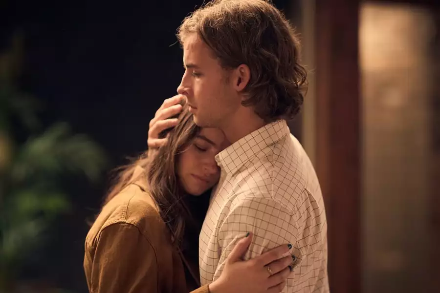Love Me - galeria zdjęć - filmweb