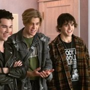 Julie and the Phantoms - galeria zdjęć - filmweb