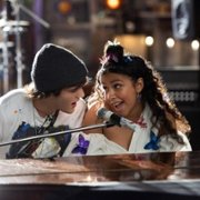 Julie and the Phantoms - galeria zdjęć - filmweb