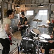 Julie and the Phantoms - galeria zdjęć - filmweb