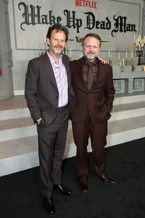 Żywy czy martwy: Film z serii "Na noże" - galeria zdjęć - filmweb