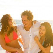Brad's Status - galeria zdjęć - filmweb