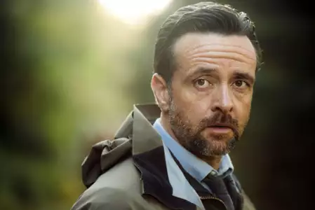 Hinterland - galeria zdjęć - filmweb
