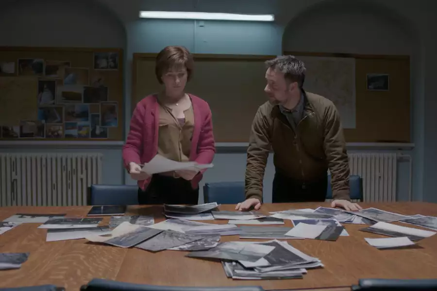 Hinterland - galeria zdjęć - filmweb