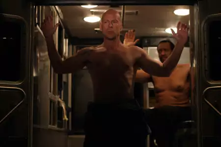 Osaczony - galeria zdjęć - filmweb