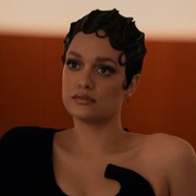 Britne Oldford w Nierozłączne