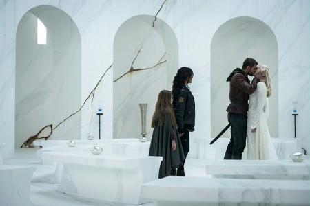 Sezon 1 Odcinek 7 Oni byli tu pierwsi