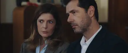 Un peu avant minuit - galeria zdjęć - filmweb