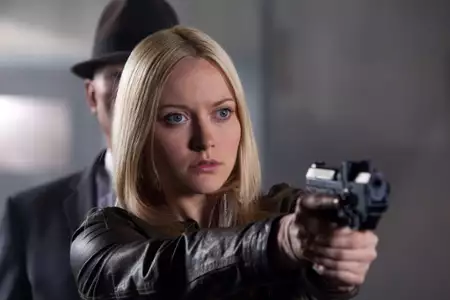 Fringe: Na granicy światów - galeria zdjęć - filmweb