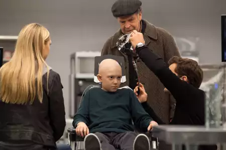 Fringe: Na granicy światów - galeria zdjęć - filmweb