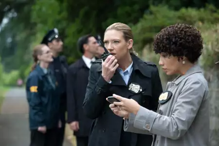 Fringe: Na granicy światów - galeria zdjęć - filmweb