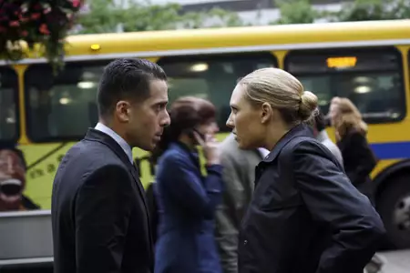 Fringe: Na granicy światów - galeria zdjęć - filmweb