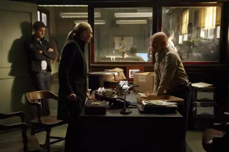 Fringe: Na granicy światów - galeria zdjęć - filmweb