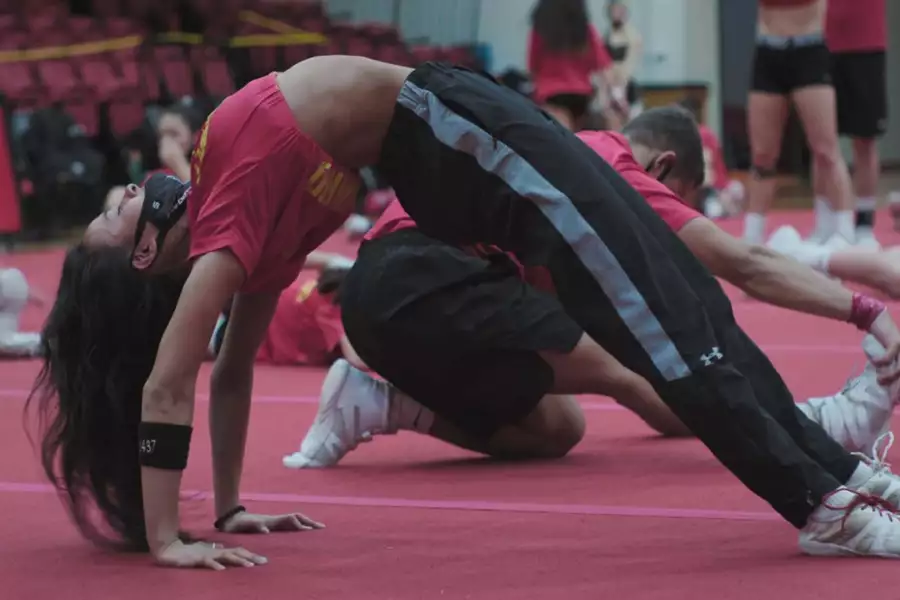 Cheer - galeria zdjęć - filmweb